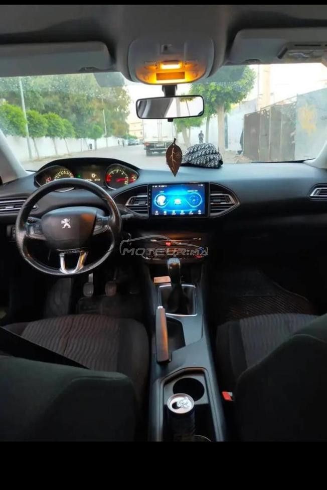 Peugeot 308 Diesel Manuelle 2014 à Tanger