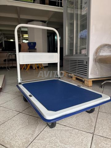 عربة قابلة للطي