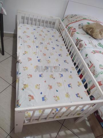 سرير للأطفال