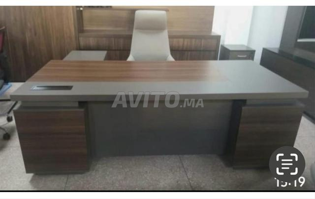Mobilier de bureau fonctionnel collectif / vestiaire - 2