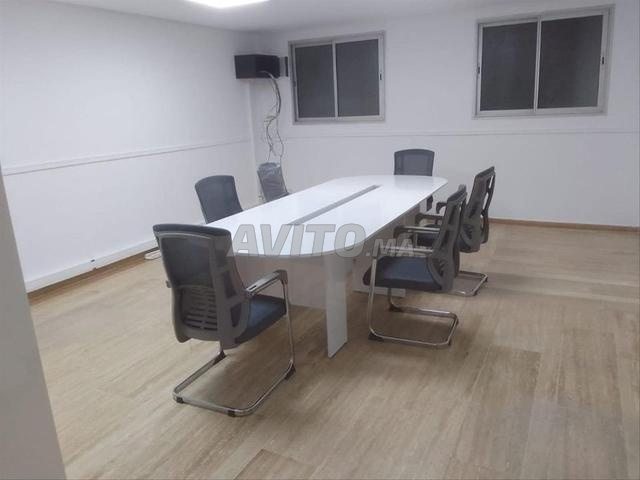 Table de réunion professionnel / vestiaire - 2