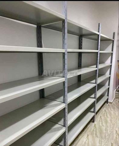 Rayonnage métallique avec croisillon/vestiaire/lit - 2