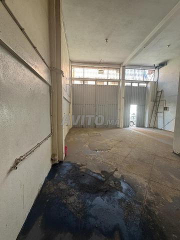 Vente R+1 grand magasin et 2 appartements - 2