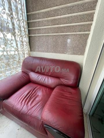 صالون جلدي أحمر فاخر - 2