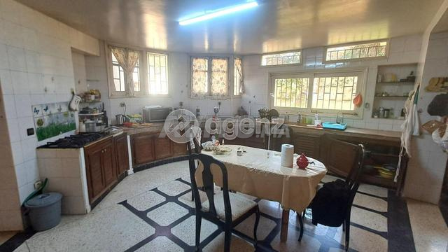 CMN-HA-1910 - فيلا للبيع في حي الهناء - 2