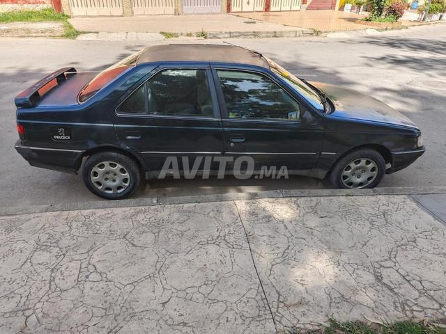 Peugeot 405 modèle 93 à Fnideq, prix discutable