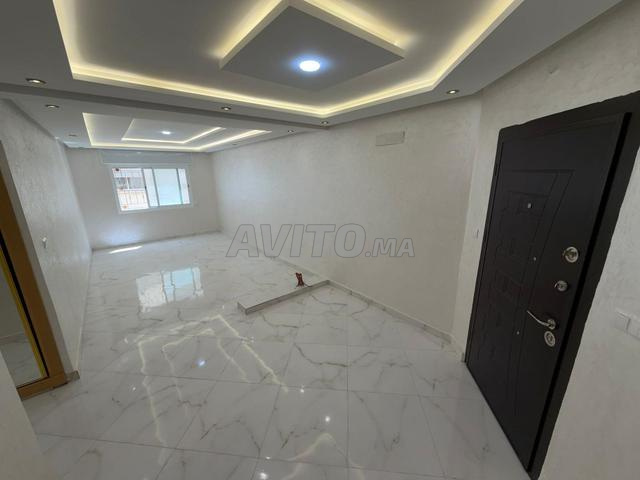 شقة مع موقف سيارات في إقامة آمنة - 2