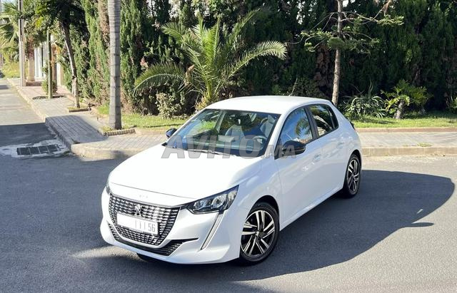 Peugeot 208 Diesel Manuelle 2023 à Casablanca