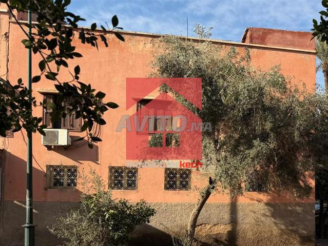 😍 دار تجارية مستقلة للبيع