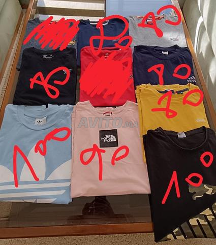 تيشيرتات أصلية بحالة ممتازة
