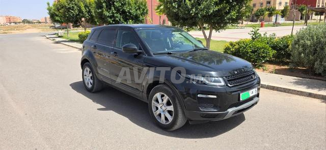 رينج روفر إيفوك 2017