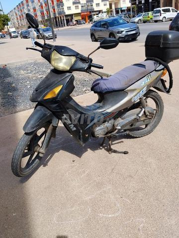 Moto en très bon état - 2