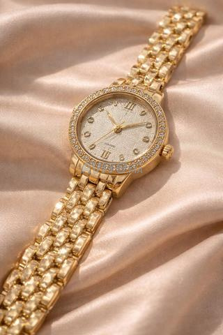 ساعات نسائية ذهبية أنيقة | جودة عالية وبثمن مناسب - 2