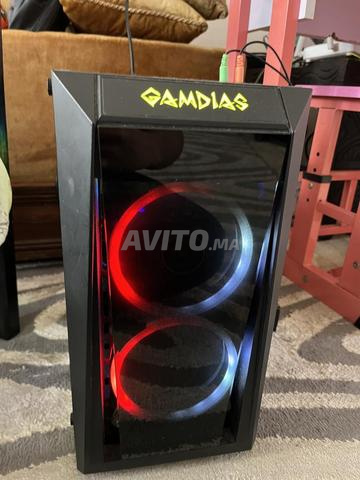 كمبيوتر العاب جديد