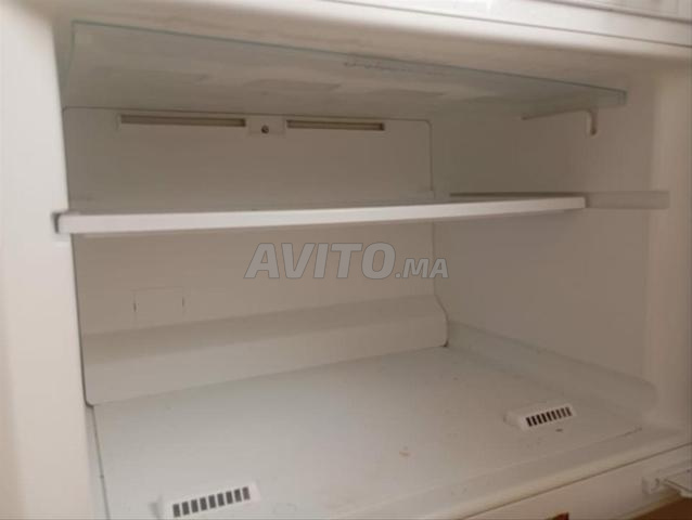 ثلاجة للبيع في حالة ممتازة - 2