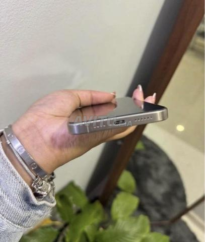 iPhone 15 Pro Max 256 Go - 2