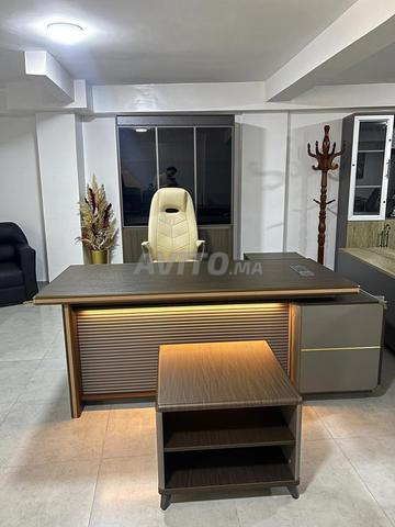 مكتبك مكان تحب التواجد فيه 🩸​💉​ - 2