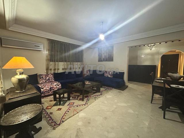 استوديو نظيف للإيجار - 2