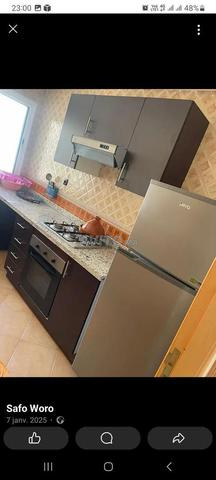 معك مُدرّ حقيقي في شارع المسيرة بجوار فندق يحيى - 2