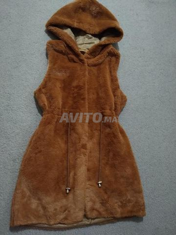 سترة نسائية بنية بغطاء رأس - 2