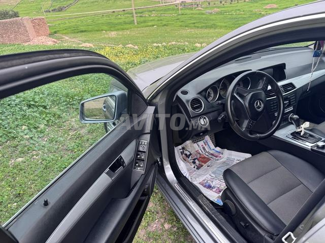 c220 modèle 2012 dw 2104 - 2