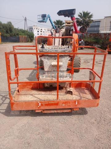 Nacelle articulée 16m JLG