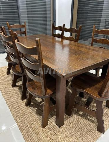 Table à manger bois massif 8 chaises