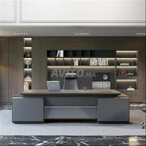 مكتب خشبي ومعدني متوفر - 2