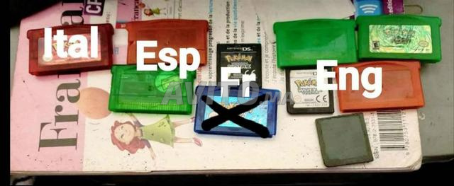 ألعاب بوكيمون أصلية على الخراطيش.