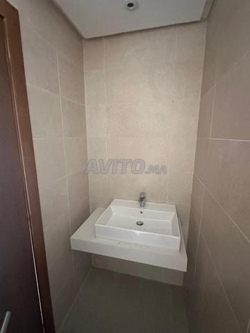 مكتب 81 متر للإيجار في غوتييه - 2