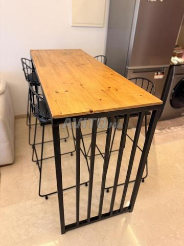 طاولة مرتفعة صناعية مع 4 كراسي - 2