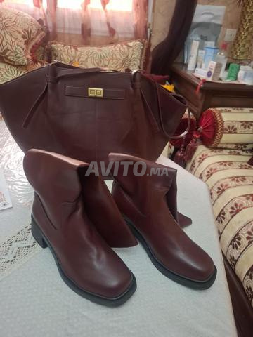 Vêtements, chaussures et sacs neufs