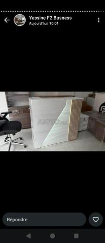 Bureau de réception directement de l'entreprise - 2