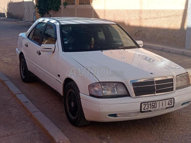 Voiture propre, Dieu la bénisse