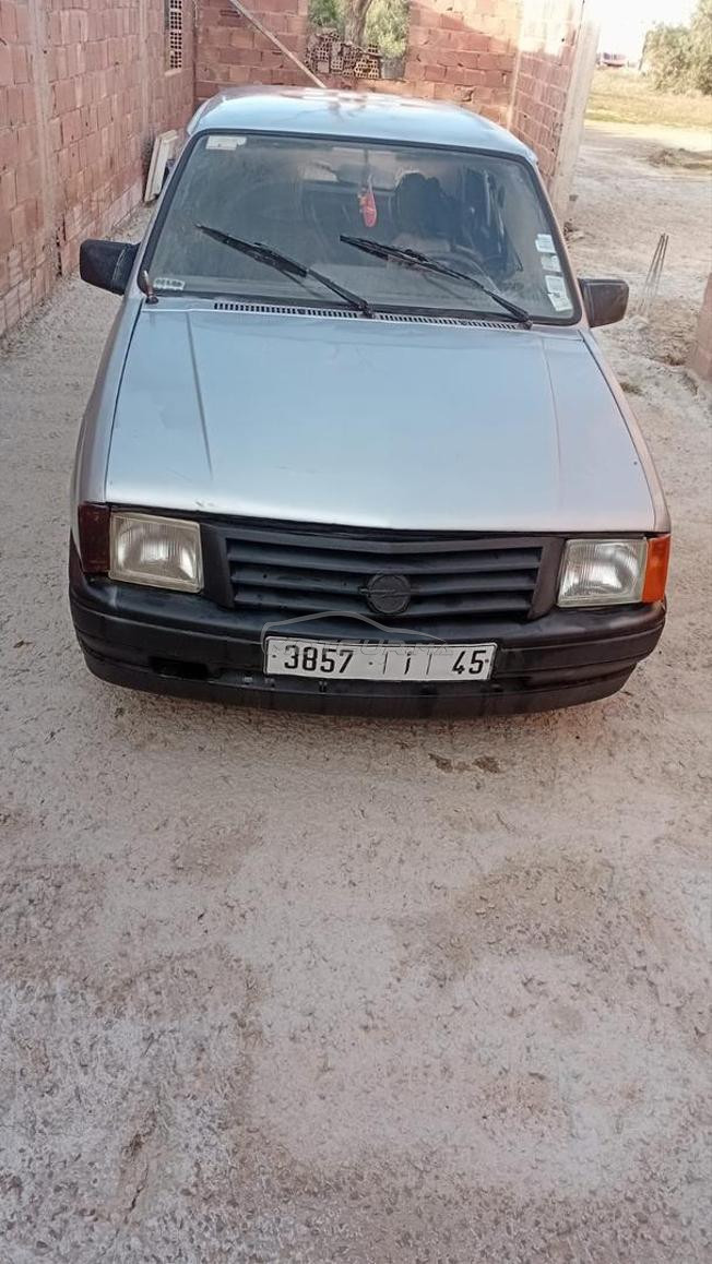 opel corsa 1985