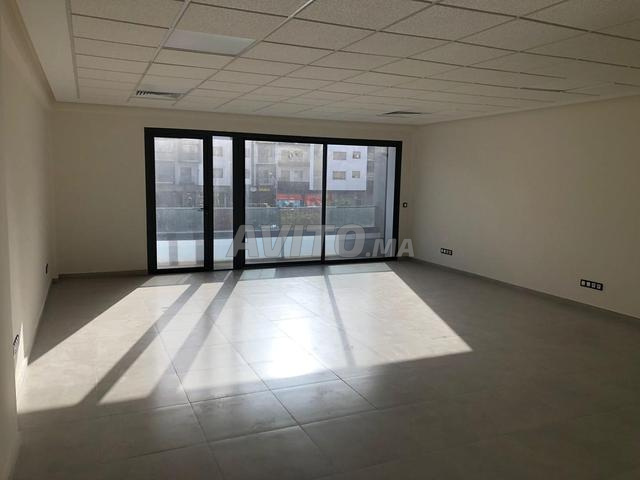 مكتب للإيجار في أولفا - 2