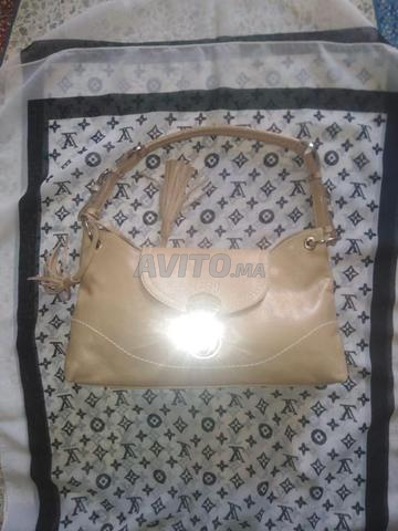 حقيبة جلدية أصلية