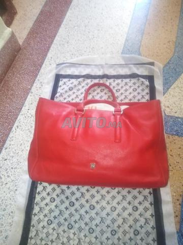 حقيبة جلدية أصلية