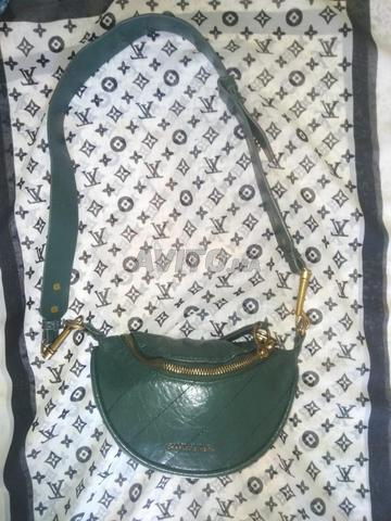 حقيبة جلدية أصلية