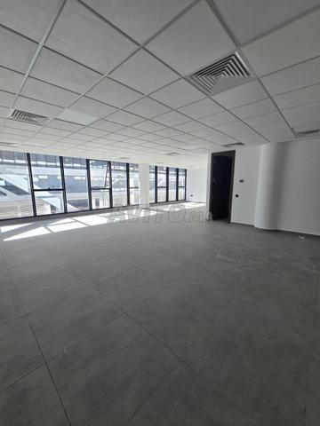 مكتب للإيجار - 2