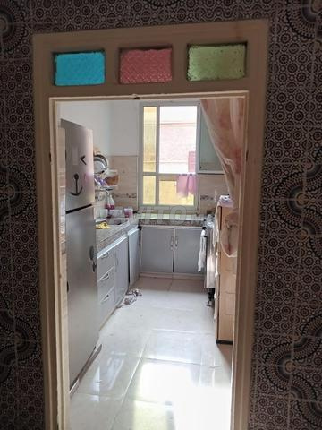 طابق سفلي وطابقين وسطح وأربع محلات - 2