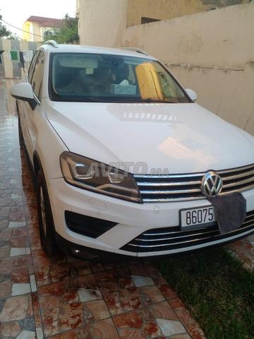 فولكس فاجن طوارق ديزل أوتوماتيك 2015 في الرباط