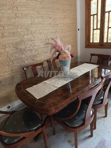 Table à manger avec 6 chaises - 2