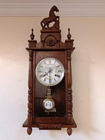 Montre mécanique élégante, pièce de collection pure, fonctionne parfaitement