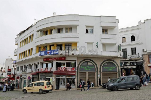 فندق ومقهى في قلب السوق الكبير بطنجة - 2