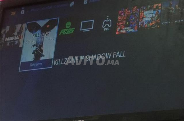 PS4 slim 1 TB flashée avec 10 jeux manette originale - 2