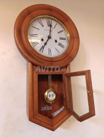 ساعة ميكانيكية أنيقة ونقية تحفة قديمة تعمل جيدًا - 2