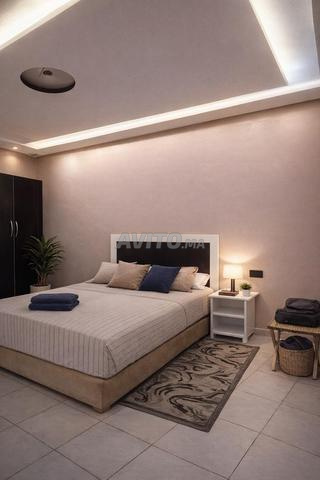 غرفة عزاب مفروشة بشكل جيد للإيجار باليوم