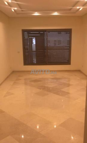 شقة للبيع 86 م² بالدار البيضاء - 2