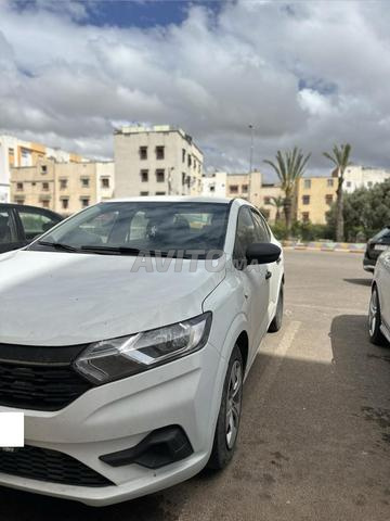 Dacia Logan en bon état - 2